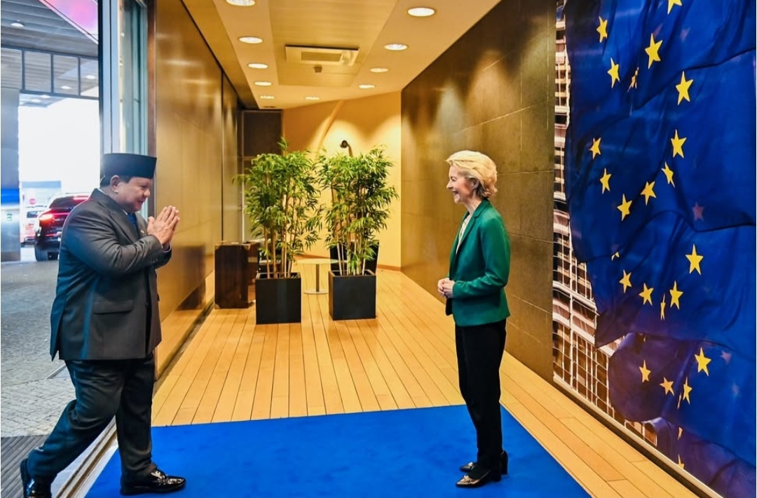 Presiden Prabowo Subianto bertemu Presiden Komisi Eropa Ursula Von Der Leyen di Gedung Kerajaan Belgia Berlaymont membahas geopolitik dan kerja sama kemitraan strategis ekonomi (Ashar/Foto: BiroSetpres/SinPo.id)