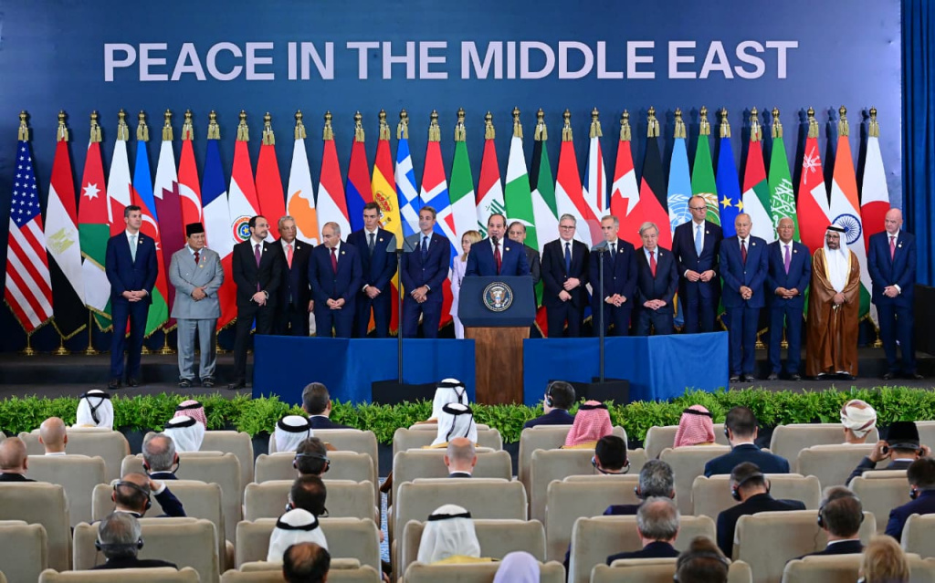 Presiden Prabowo Subianto menghadiri KTT Perdamaian Sharm El-Sheikh 2025 di Mesir (Ashar/Foto: BiroSetpres/SinPo.id)