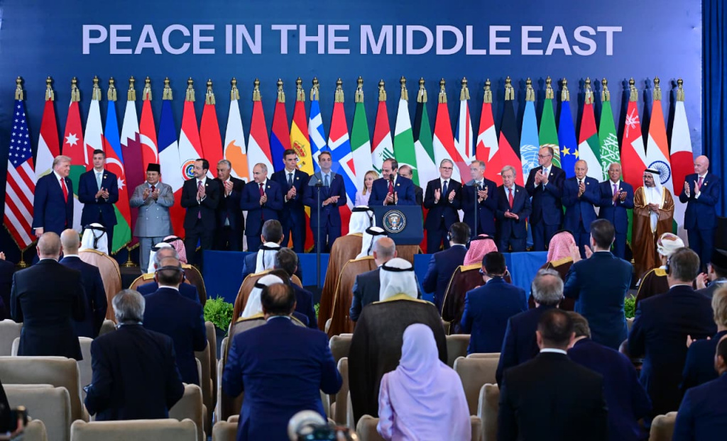 Presiden Prabowo Subianto menghadiri KTT Perdamaian Sharm El-Sheikh 2025 di Mesir (Ashar/Foto: BiroSetpres/SinPo.id)