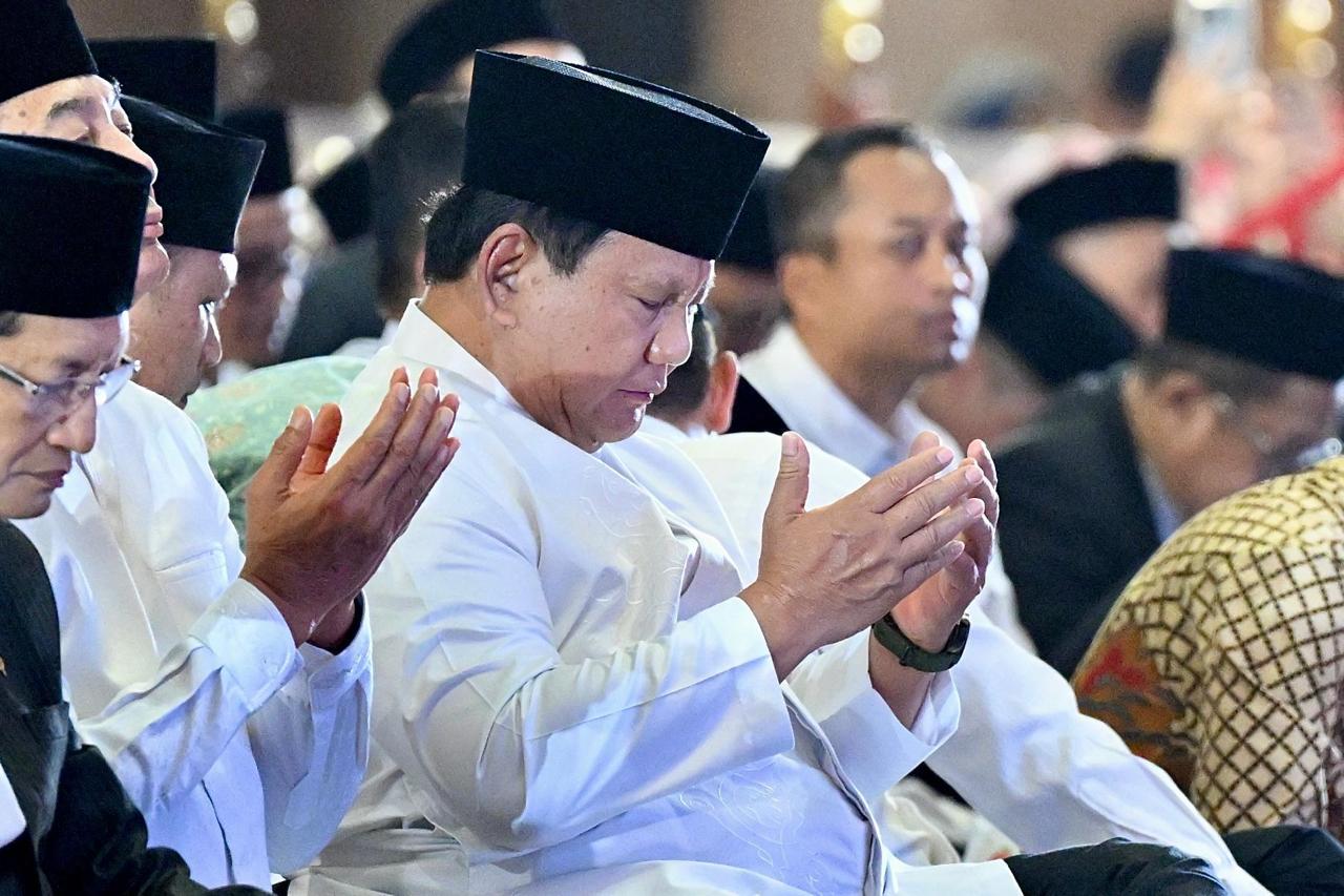 Presiden Prabowo Subianto menghadiri peringatan Maulid Nabi Muhammad 1447 H di Masjid Istiqlal (Ashar/Foto: BiroSetpres/SinPo.id)