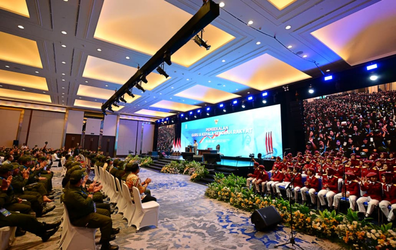 Presiden Prabowo Subianto menghadiri pembekalan guru dan Kepala Sekolah rakyat (Ashar/Foto: BiroSetpres/SinPo.id)