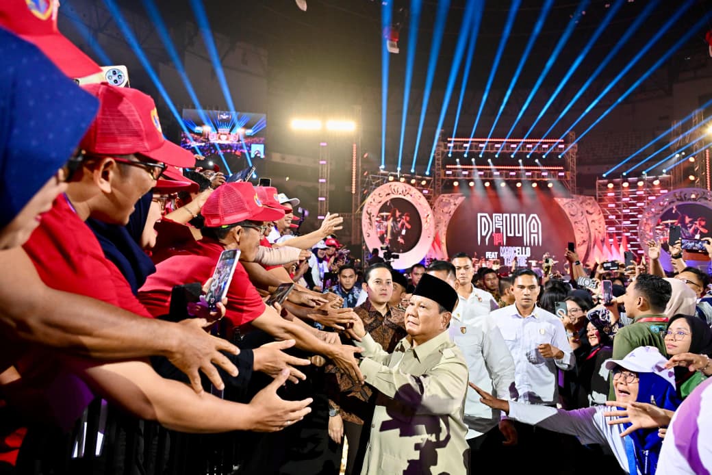 Presiden Prabowo Subianto menghadiri Puncak Peringatan Hari Guru Nasional di Arena Indonesia Senayan (Ashar/Foto: BiroSetpres/SinPo.id)