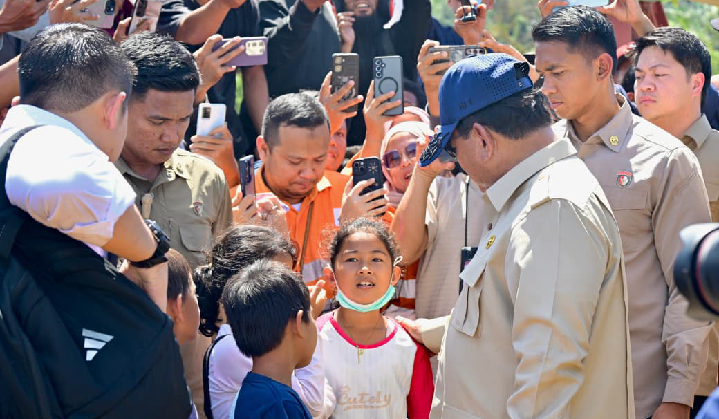Presiden Prabowo tinjau infrastruktur di Tapanuli Selatan. (Agus Priatna/SinPo.id/BPMI Setpres)