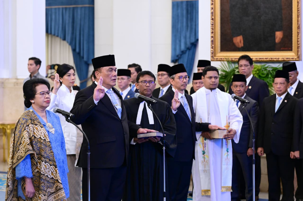 Presiden Prabowo resmi melantik DK LPS di Istana Negara (Ashar/SinPo.id)