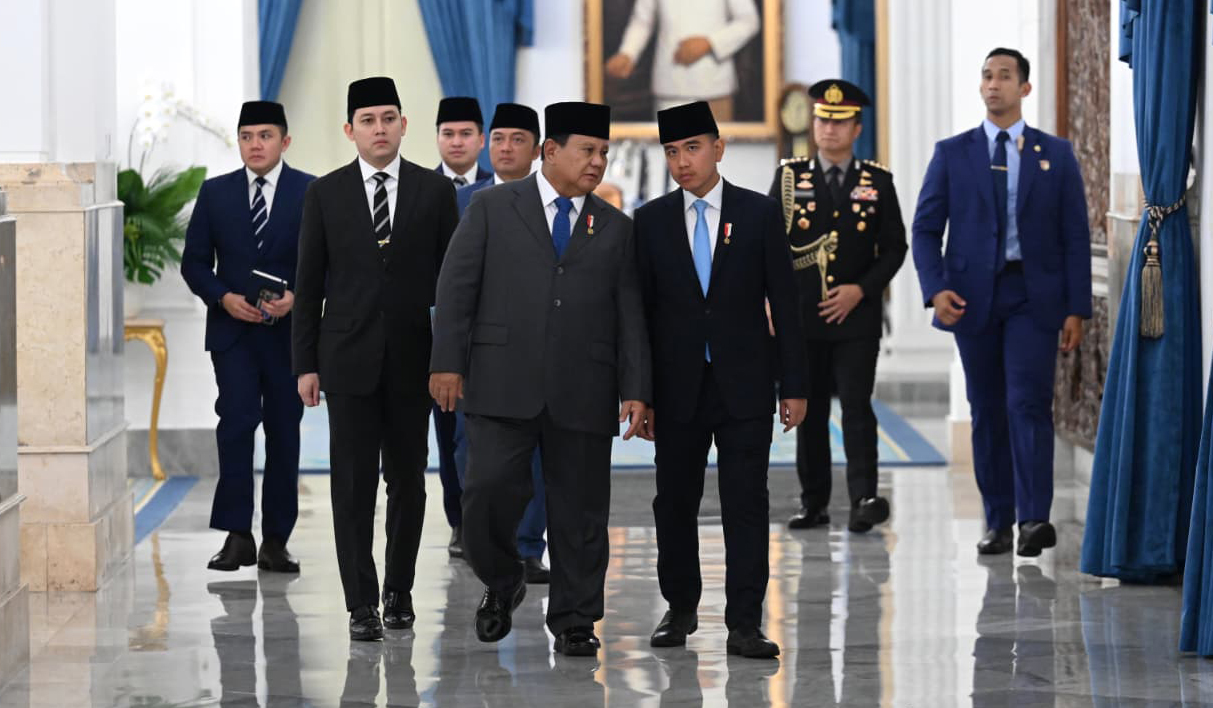 Prabowo lantik hakim MK. (Agus Priatna/SinPo.id)