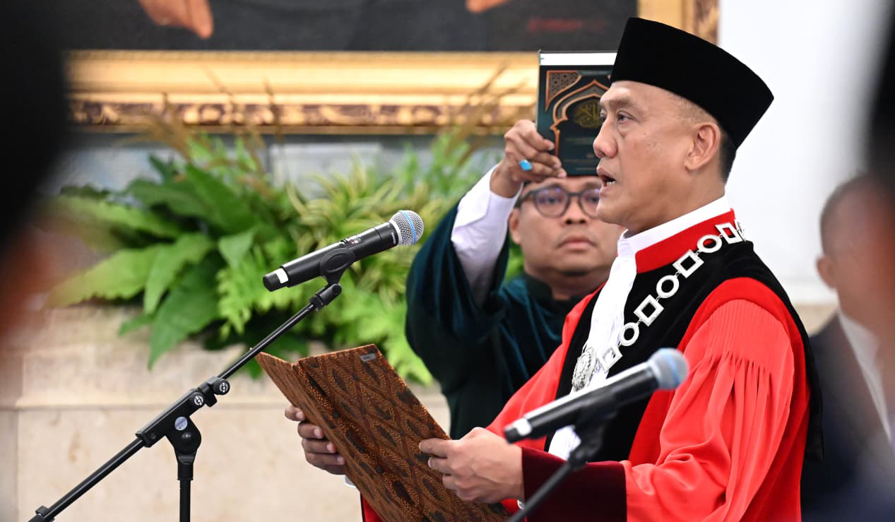 Prabowo lantik hakim MK. (Agus Priatna/SinPo.id)