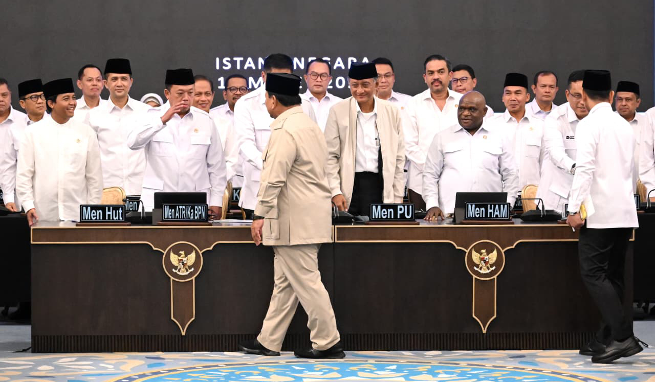 Presiden Prabowo, pimpin sidang kabinet Paripurna. (Agus Priatna/SinPo.id/BMPI Setpres)
