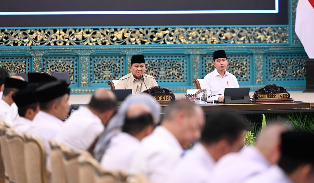 Presiden Prabowo, pimpin sidang kabinet Paripurna. (Agus Priatna/SinPo.id/BMPI Setpres)