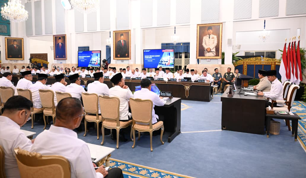 Presiden Prabowo, pimpin sidang kabinet Paripurna. (Agus Priatna/SinPo.id/BMPI Setpres)