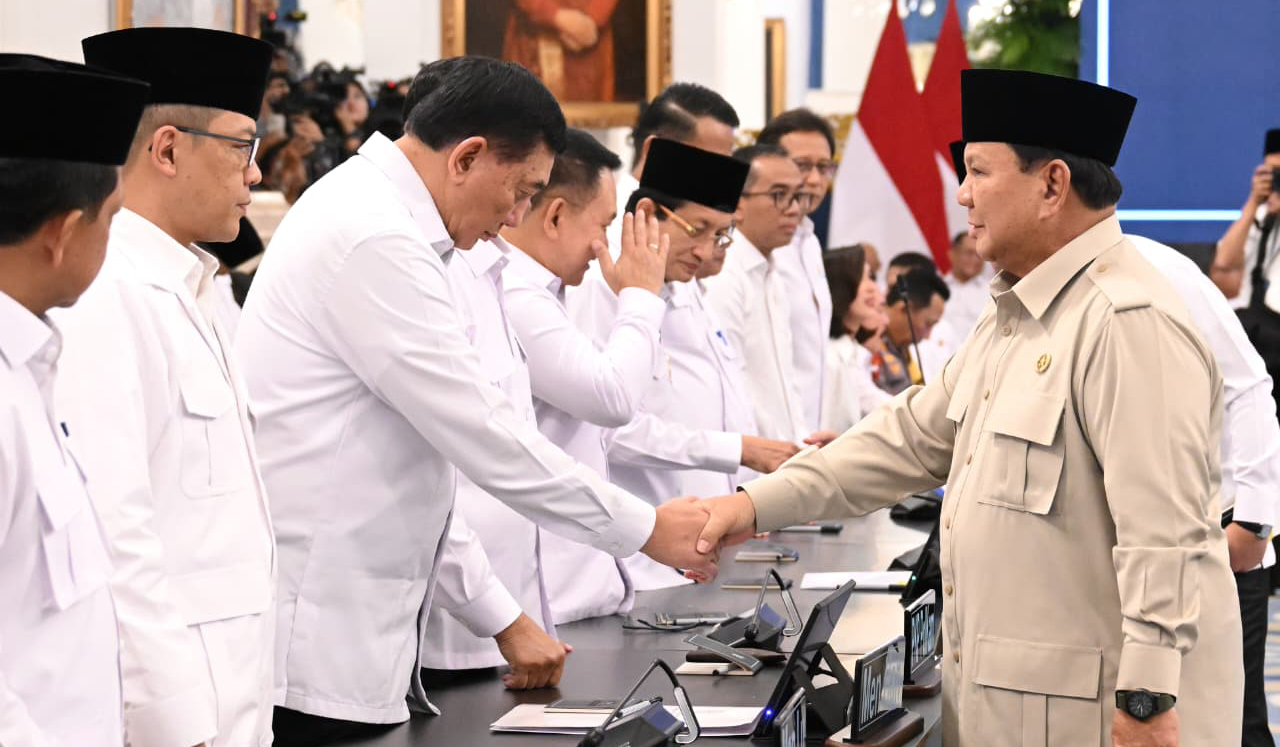 Presiden Prabowo, pimpin sidang kabinet Paripurna. (Agus Priatna/SinPo.id/BMPI Setpres)