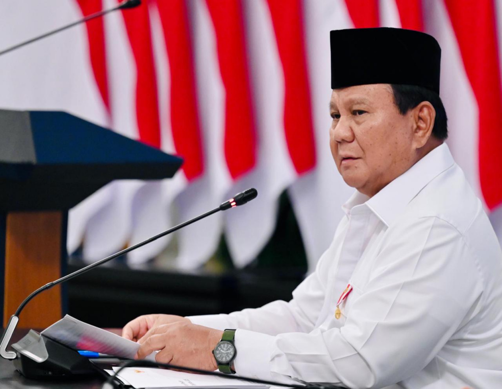 Presiden Prabowo Subianto Pimpin sidang Sidang Kabinet Paripurna membahas percepatan pemulihan bencana di Aceh dan Sumatera (Ashar/Foto: BiroSetpres/SinPo.id)