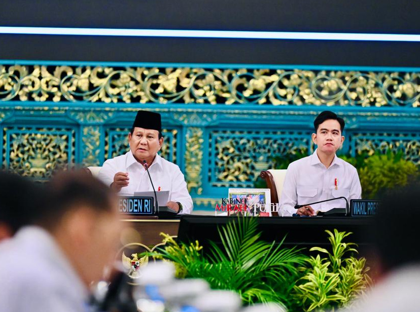 Presiden Prabowo Subianto Pimpin sidang Sidang Kabinet Paripurna membahas percepatan pemulihan bencana di Aceh dan Sumatera (Ashar/Foto: BiroSetpres/SinPo.id)