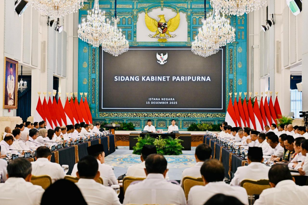 Presiden Prabowo Subianto Pimpin sidang Sidang Kabinet Paripurna membahas percepatan pemulihan bencana di Aceh dan Sumatera (Ashar/Foto: BiroSetpres/SinPo.id)