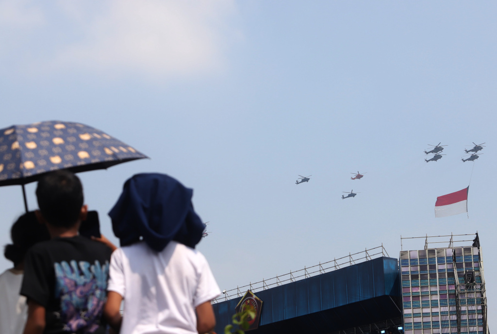 Presiden Prabowo Subianto memimpin Upacara HUT ke-80 TNI di Monas (Ashar/SinPo.id)