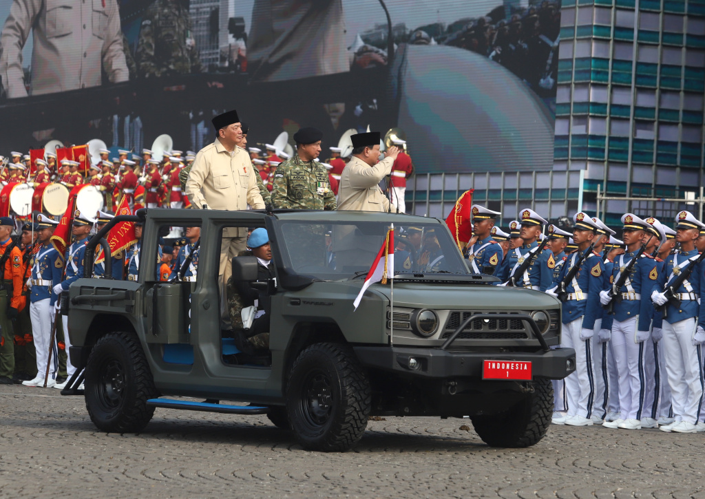Presiden Prabowo Subianto memimpin Upacara HUT ke-80 TNI di Monas (Ashar/SinPo.id)
