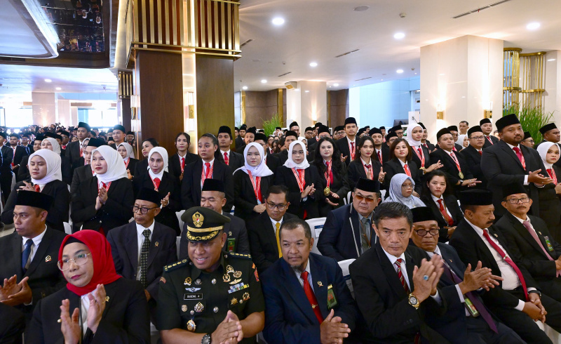 Presiden Prabowo resmi melakukan pengukuhan 1.451 Hakim (Ashar/Foto:Biro-Setpres/SinPo.id)
