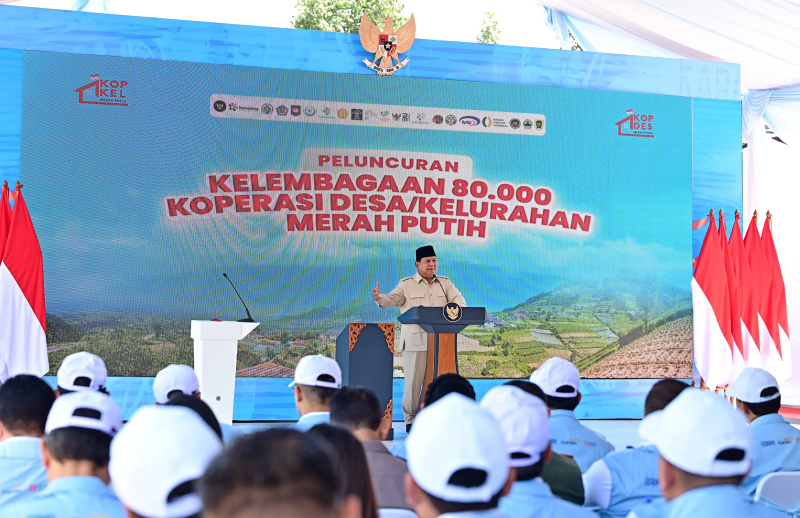 Presiden Prabowo Subianto resmi meluncurkan 80.081 kelembagaan Koperasi desa di Desa Bentangan Klaten Jawa Tengah (Ashar/Foto:BiroPers/SinPo.id)