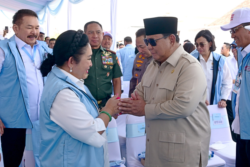 Presiden Prabowo Subianto resmi meluncurkan 80.081 kelembagaan Koperasi desa di Desa Bentangan Klaten Jawa Tengah (Ashar/Foto:BiroPers/SinPo.id)