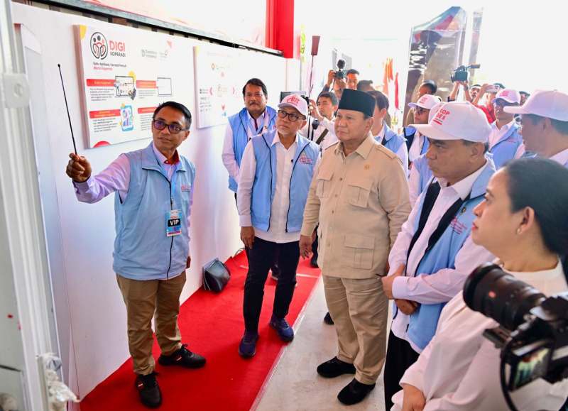 Presiden Prabowo Subianto resmi meluncurkan 80.081 kelembagaan Koperasi desa di Desa Bentangan Klaten Jawa Tengah (Ashar/Foto:BiroPers/SinPo.id)