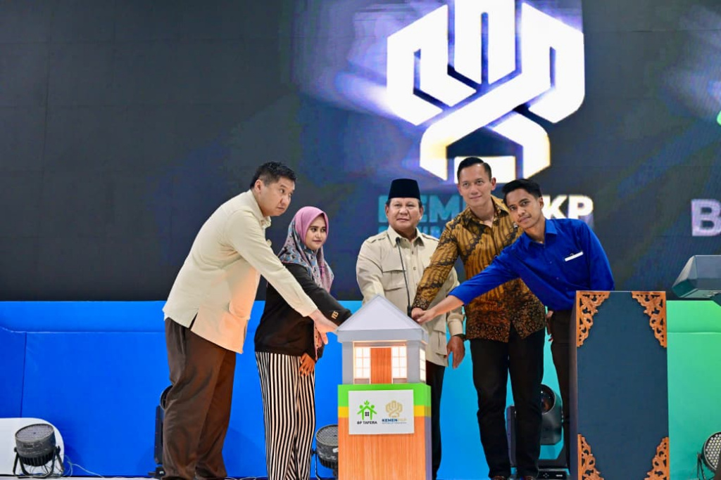 Presiden Prabowo Hadiri akad masal rumah KPR sebanyak 50.030 unit (Ashar/Foto: BiroSetpres/SinPo.id)