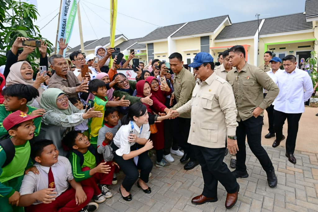 Presiden Prabowo bagikan rumah KPR sebanyak 26.000 unit (Ashar/Foto: BiroSetpres/SinPo.id)