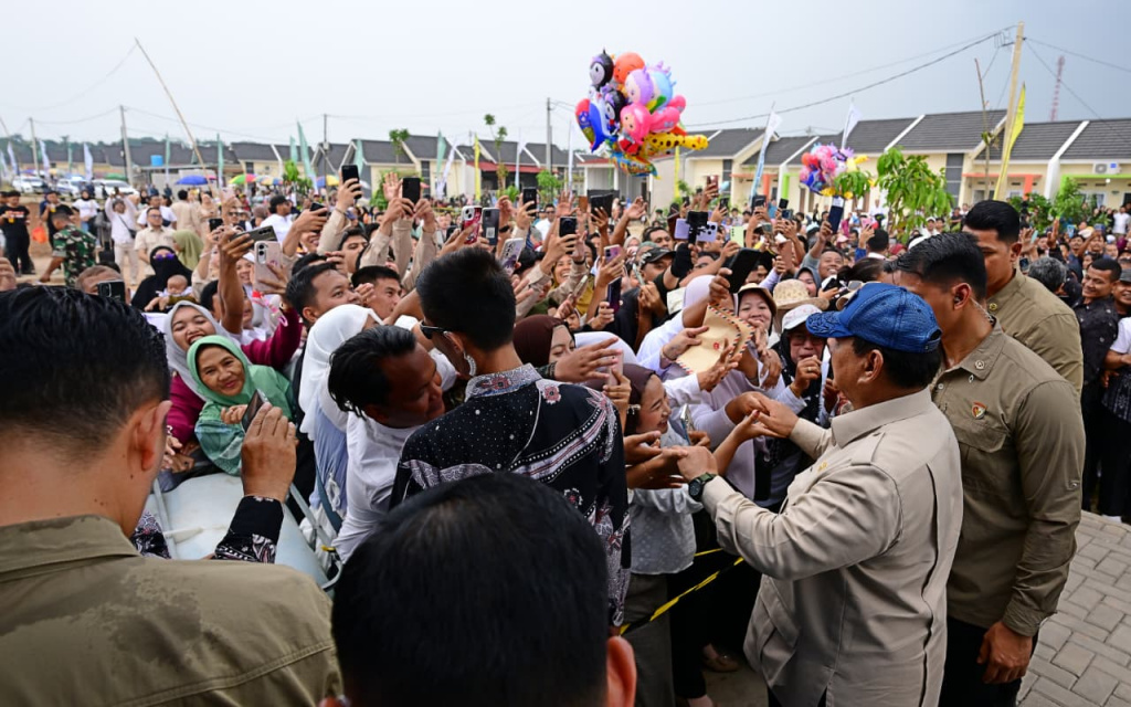 Presiden Prabowo bagikan rumah KPR sebanyak 26.000 unit (Ashar/Foto: BiroSetpres/SinPo.id)