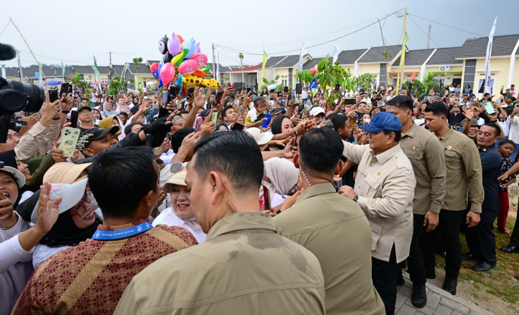 Presiden Prabowo bagikan rumah KPR sebanyak 26.000 unit (Ashar/Foto: BiroSetpres/SinPo.id)