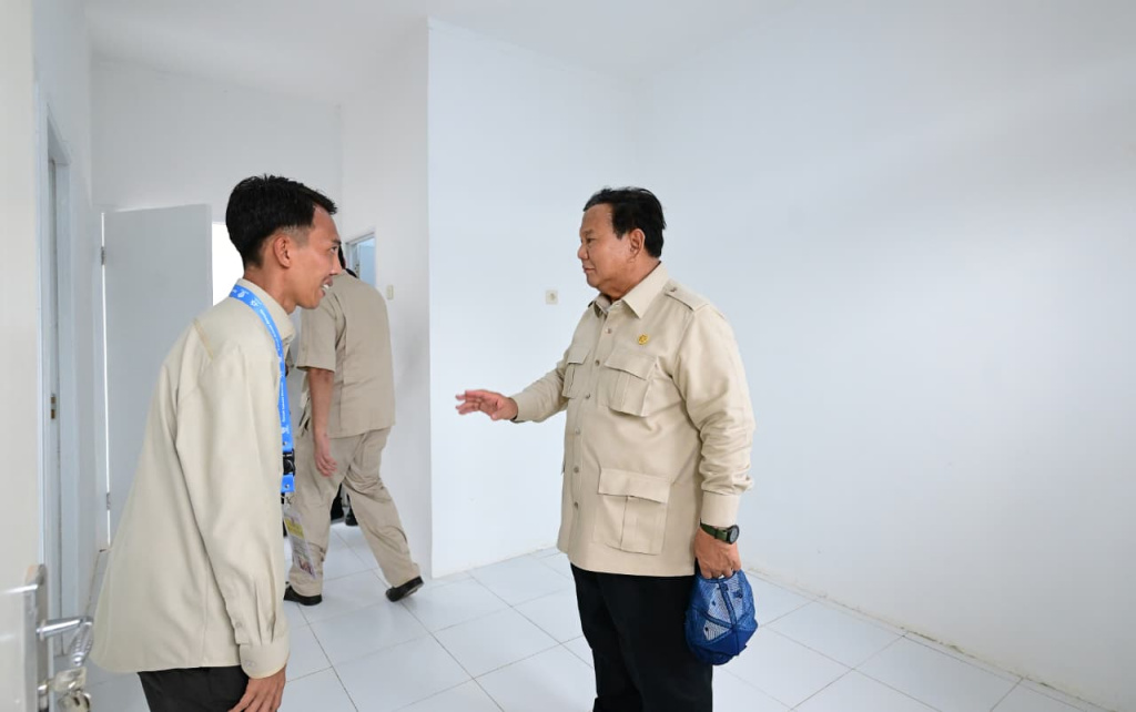 Presiden Prabowo bagikan rumah KPR sebanyak 26.000 unit (Ashar/Foto: BiroSetpres/SinPo.id)