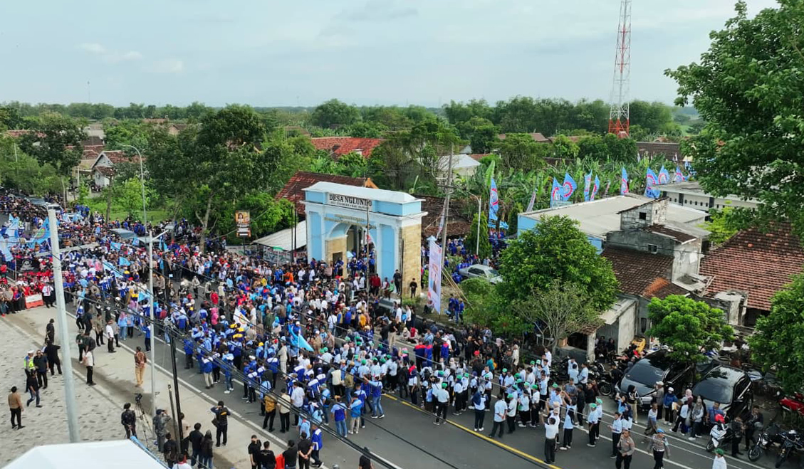 Prabowo resmikan museum ibu Marsinah. (Agus Priatna/BPMI Setpres/SinPo.id)