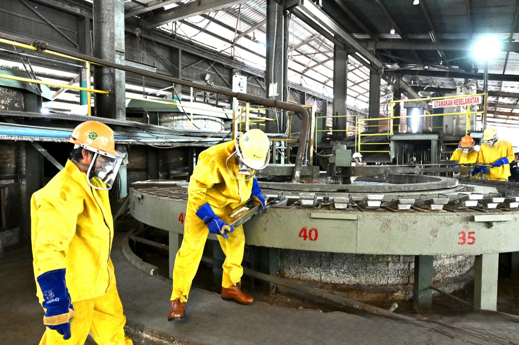 Presiden Prabowo Subianto saksikan penyerahan barang rampasan aset dari tambang ilegal kepada PT Timah (Ashar/Foto: BiroSetpres/SinPo.id)