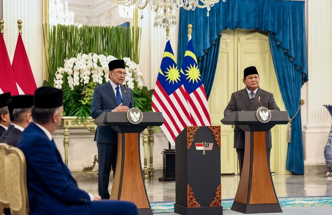 Presiden Prabowo Subianto sambut hangat kunjungan PM Malaysia Dato' Seri Anwar Ibrahim dengan pasukan jajar kehormatan di Istana Merdeka (Ashar/Foto:Biro-Setpres/SinPo.id)