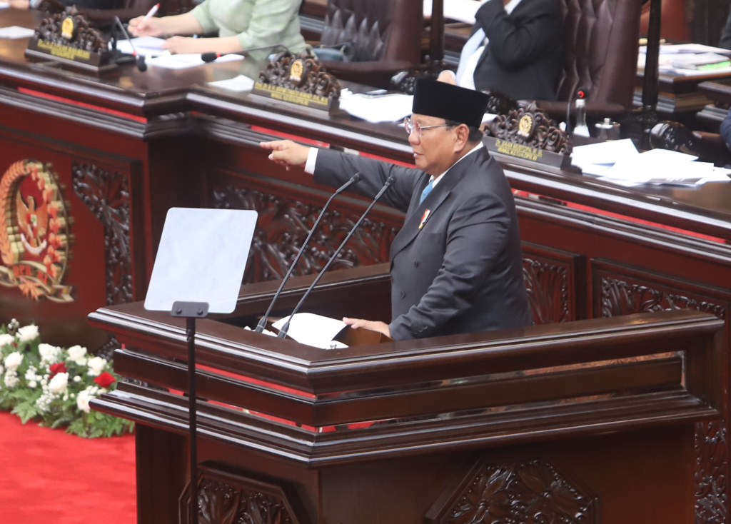 Presiden Prabowo Subianto menyampaikan Pidato Kerangka Ekonomi Makro (KEM) dan Pokok-Pokok Kebijakan Fiskal (PPKF) Anggaran 2027 (Ashar/SinPo.id)