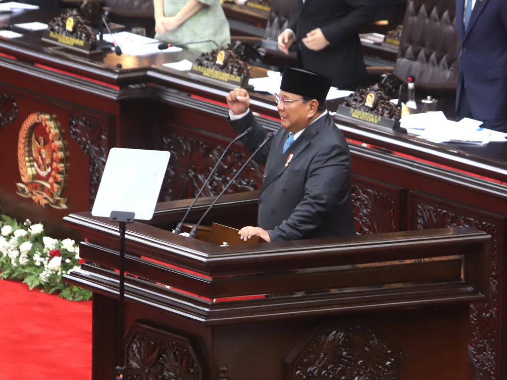 Presiden Prabowo Subianto menyampaikan Pidato Kerangka Ekonomi Makro (KEM) dan Pokok-Pokok Kebijakan Fiskal (PPKF) Anggaran 2027 (Ashar/SinPo.id)