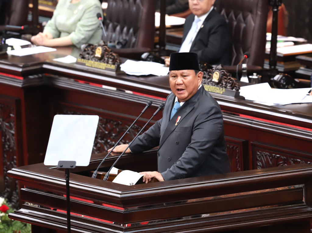 Presiden Prabowo Subianto menyampaikan Pidato Kerangka Ekonomi Makro (KEM) dan Pokok-Pokok Kebijakan Fiskal (PPKF) Anggaran 2027 (Ashar/SinPo.id)