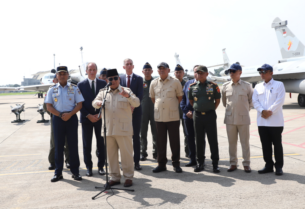 Presiden Prabowo Subianto menyerahkan Jet Tempur Rafale, Falcon 8, Radar dan Rudal buatan Prancis di Lanud Halim Perdanakusuma (Ashar/SinPo.id)