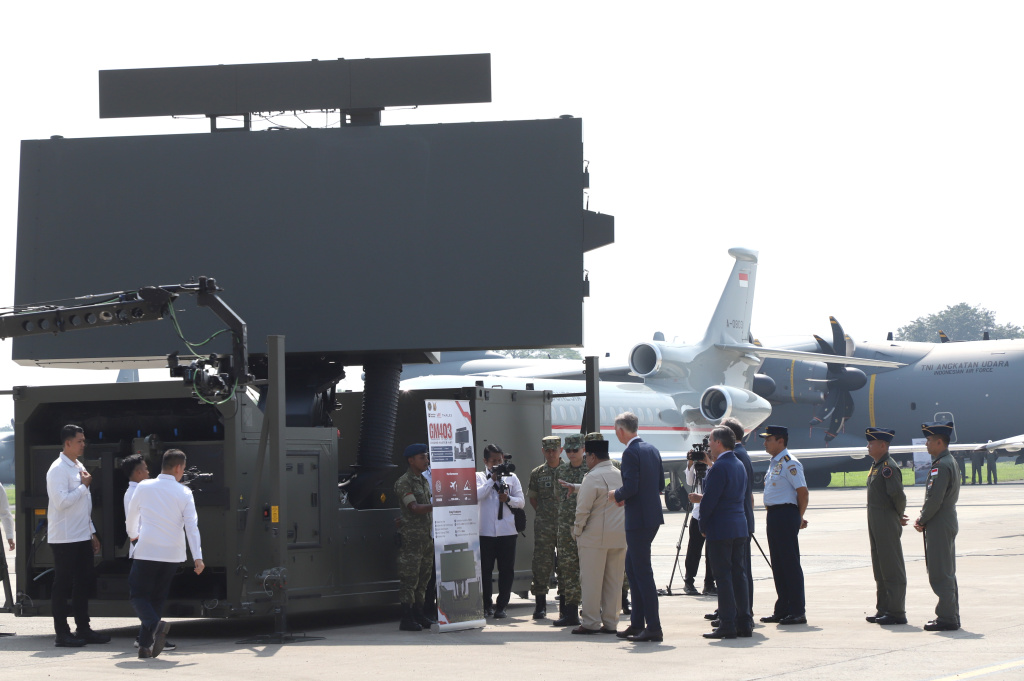 Presiden Prabowo Subianto menyerahkan Jet Tempur Rafale, Falcon 8, Radar dan Rudal buatan Prancis di Lanud Halim Perdanakusuma (Ashar/SinPo.id)