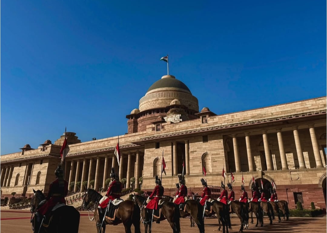 Presiden RI Prabowo Subianto melakukan kunjungan kenegaraan dalam memperingati Hari Republik ke-76 India di Istana Kepresidenan Rashtrapati Bhavan New Delhi (Ashar/Foto:Tim Media Presiden/SinPo.id)