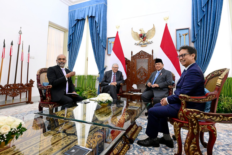 Presiden Prabowo Subianto menerima kunjungan kehormatan Tokoh Filantropi Dunia dan Pendiri Gates Foundation Bill Gates di Istana Merdeka (Ashar/Foto:Muchlis Jr-Setpres/SinPo.id)