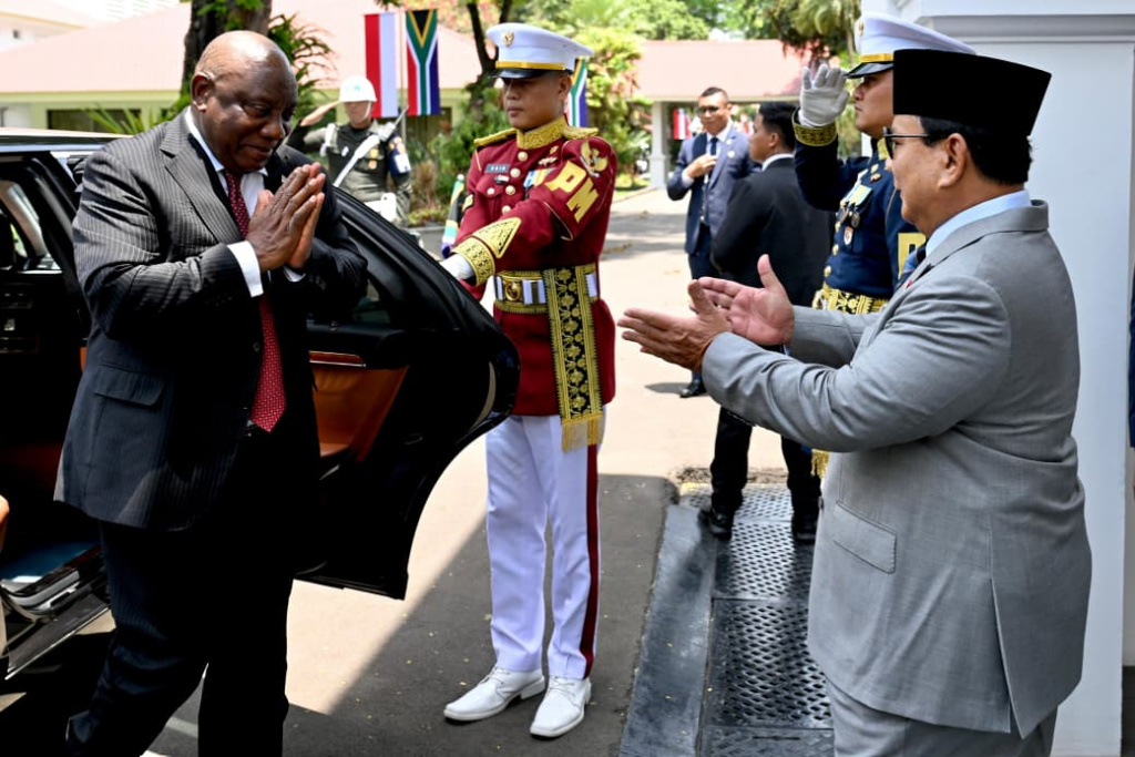 Presiden Prabowo menerima kunjungan kenegaraan Presiden Afrika Selatan Cyril Ramaphosa membahas kerja sama ekonomi dan keamanan (Ashar/Foto: BiroSetpres/SinPo.id)