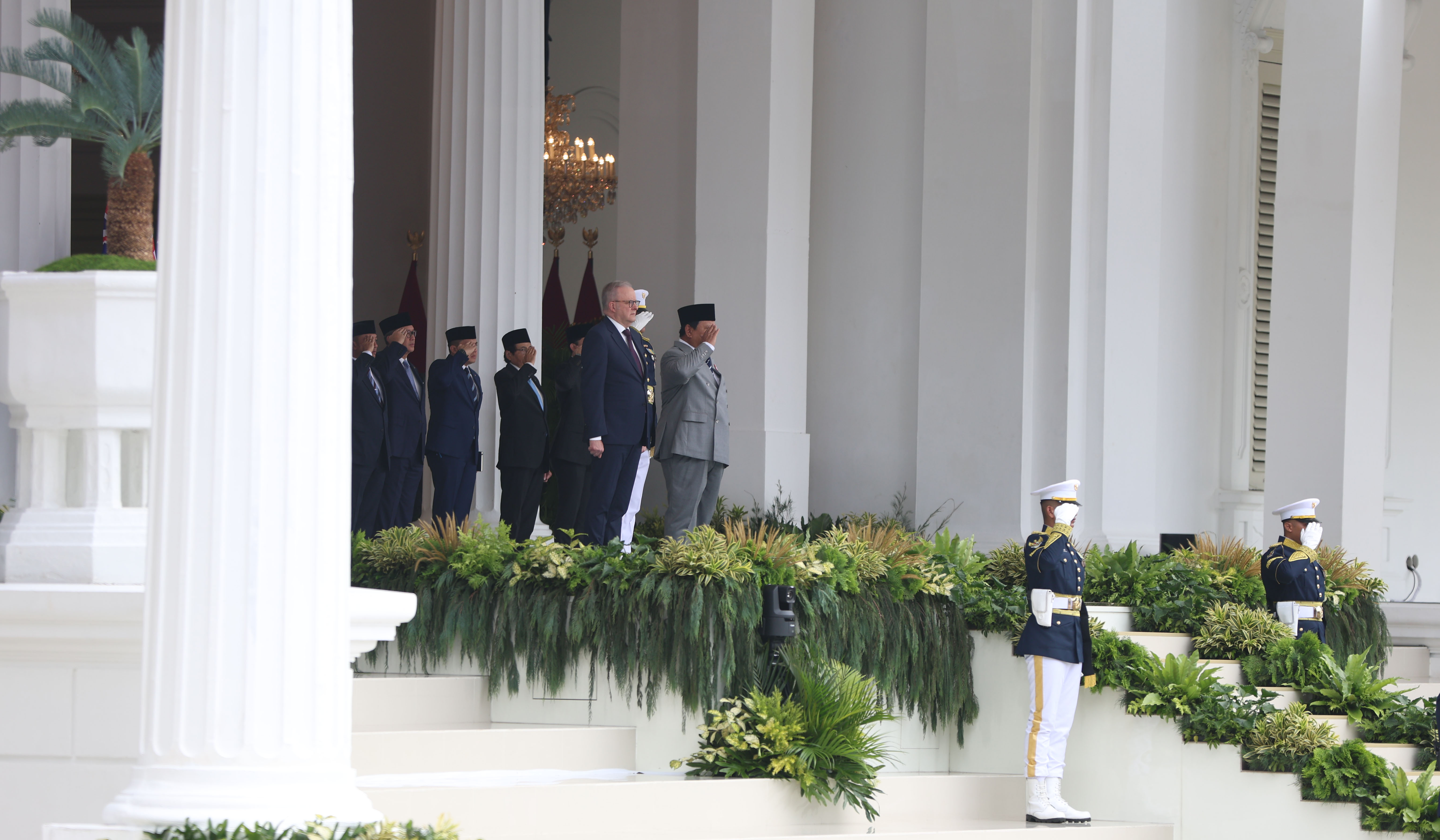 Prabowo saat menerima kunjungan kenegaraan PM Australia. (Agus Priatna/SinPo.id)