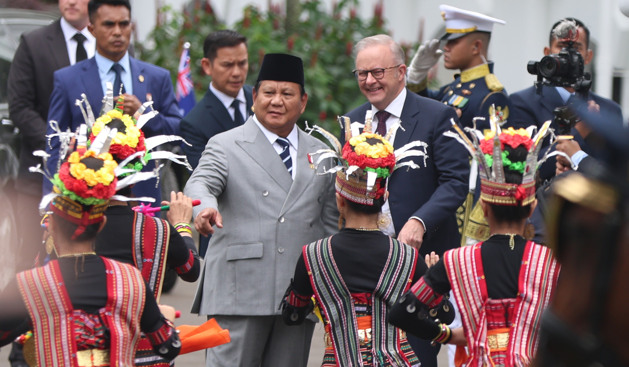 Prabowo saat menerima kunjungan kenegaraan PM Australia. (Agus Priatna/SinPo.id)