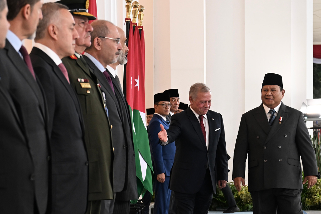 Presiden Prabowo Subianto menerima kunjungan kenegaraan Raja YordaniaHasyimiah Abdullah II Ibnu Al Hussein di Istana Merdeka (Ashar/Foto: BiroSetpres/SinPo.id)