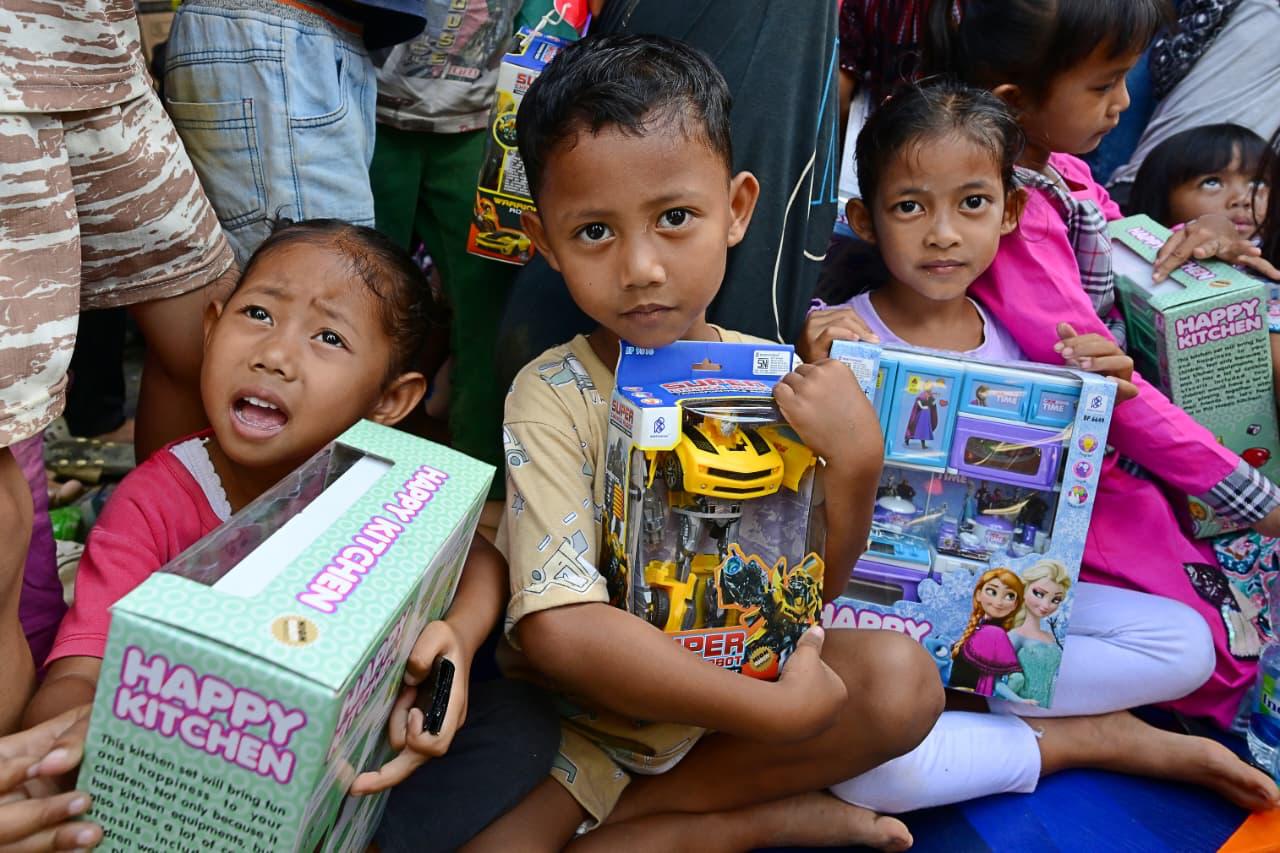 Presiden Prabowo Subianto kembali meninjau korban bencana banjir bandang di Kabupaten Tamiang Provinsi Aceh (Ashar/Foto: BiroSetpres/SinPo.id)