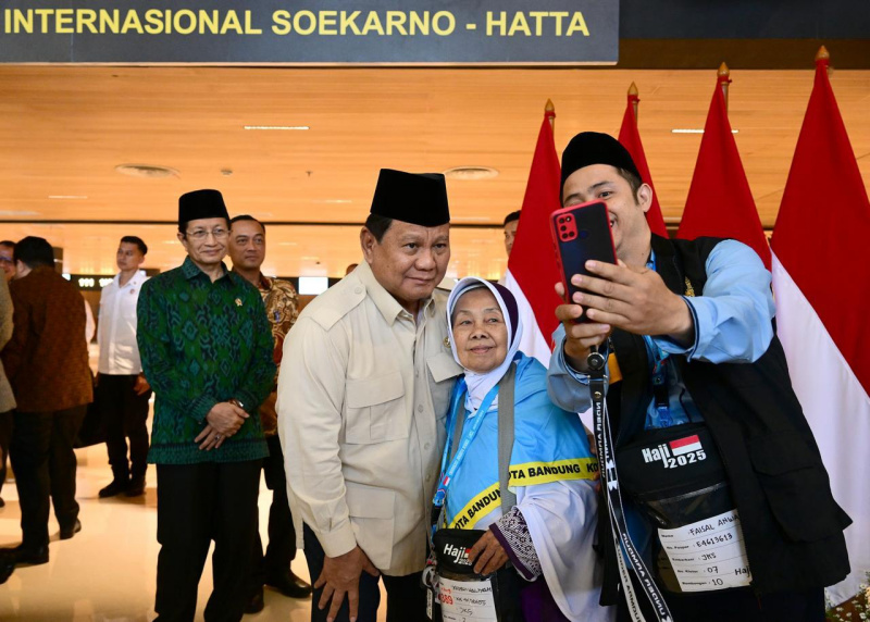 Presiden Prabowo Subianto meresmikan terminal khusus Haji dan Umrah 2F di Bandara Internasional Soekarno Hatta (Ashar/Foto:Muchlis Jr-Setpres/SinPo.id)