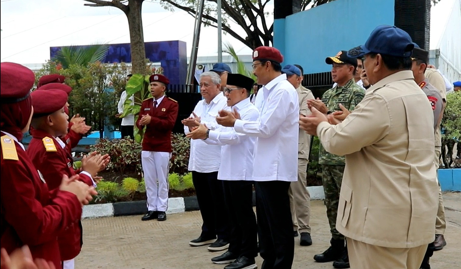 Prabowo resmikan Sekolah Rakyat di Banjarbaru. (Agus Priatna/SinPo.id/BPMI Setpres)