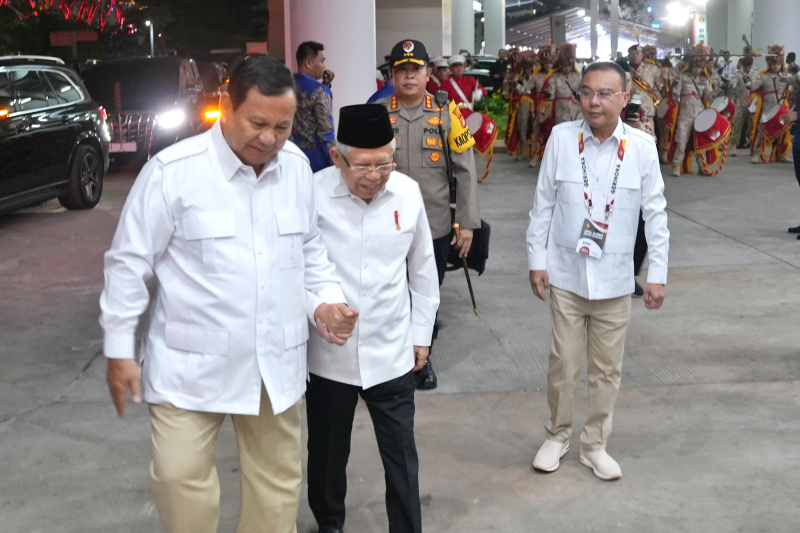 Ketua Umum Partai Gerindra dan juga Presiden terpilih Prabowo Subianto memimpin Rapimnas yang dihadiri oleh Presiden Jokowi di Indonesia GBK Arena (Ashar/SinPo.id)