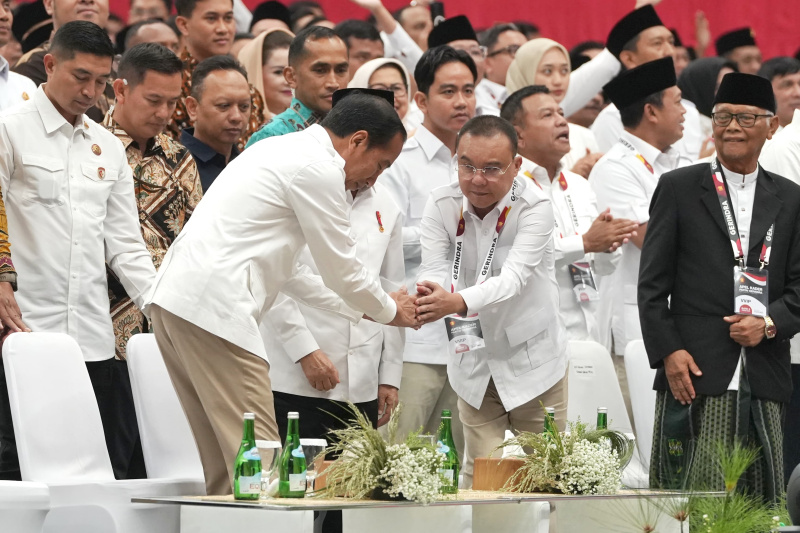 Ketua Umum Partai Gerindra dan juga Presiden terpilih Prabowo Subianto memimpin Rapimnas yang dihadiri oleh Presiden Jokowi di Indonesia GBK Arena (Ashar/SinPo.id)