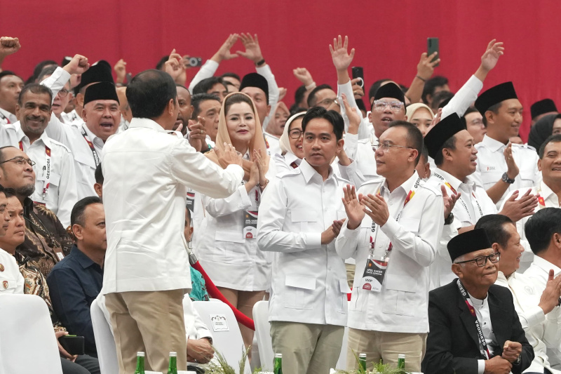 Ketua Umum Partai Gerindra dan juga Presiden terpilih Prabowo Subianto memimpin Rapimnas yang dihadiri oleh Presiden Jokowi di Indonesia GBK Arena (Ashar/SinPo.id)