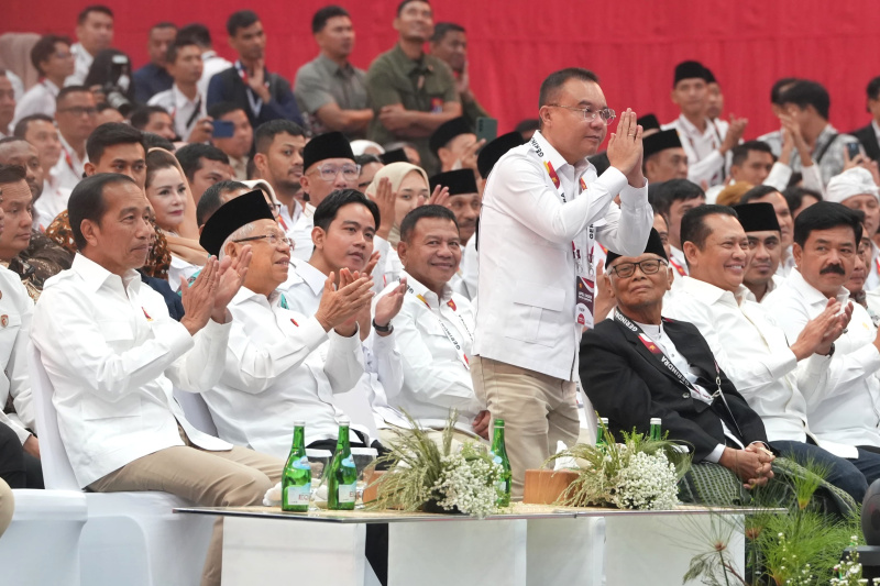 Ketua Umum Partai Gerindra dan juga Presiden terpilih Prabowo Subianto memimpin Rapimnas yang dihadiri oleh Presiden Jokowi di Indonesia GBK Arena (Ashar/SinPo.id)