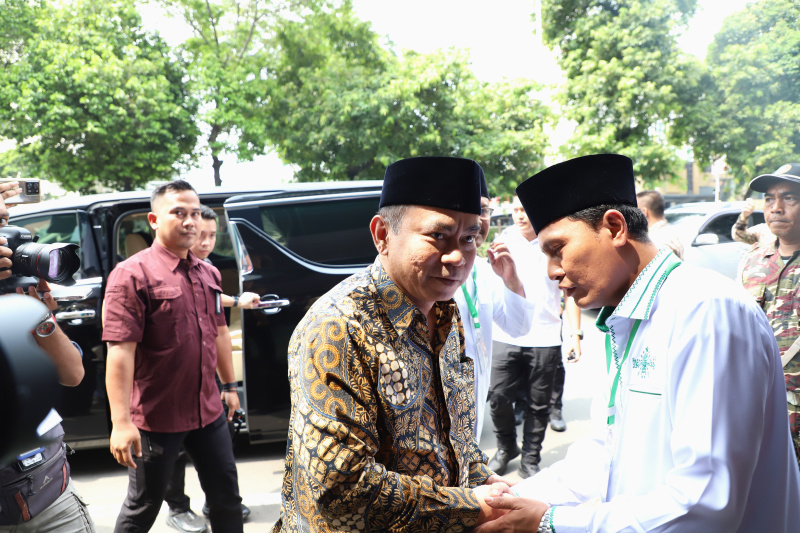 Presiden terpilih Prabowo Subianto dan Wakil Presiden terpilih Gibran Rakabuming Raka menghadiri  acara halal bihalal PBNU (Ashar/SinPo.id)